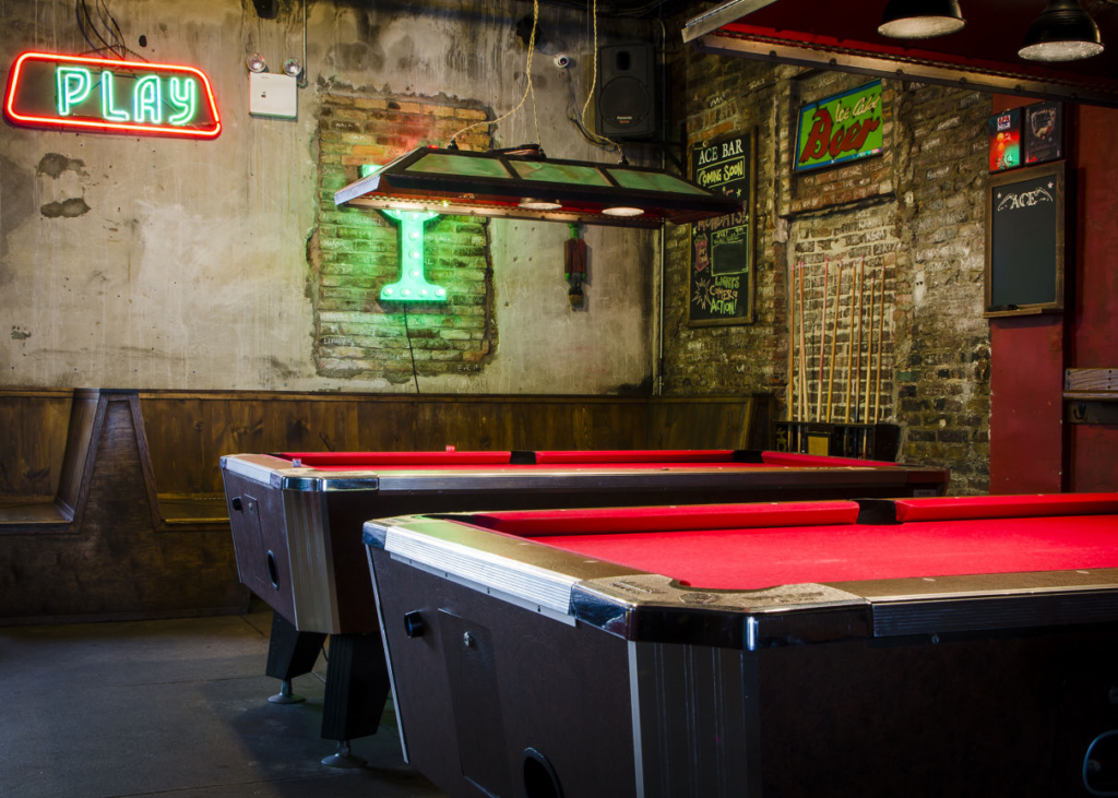 play pool table games