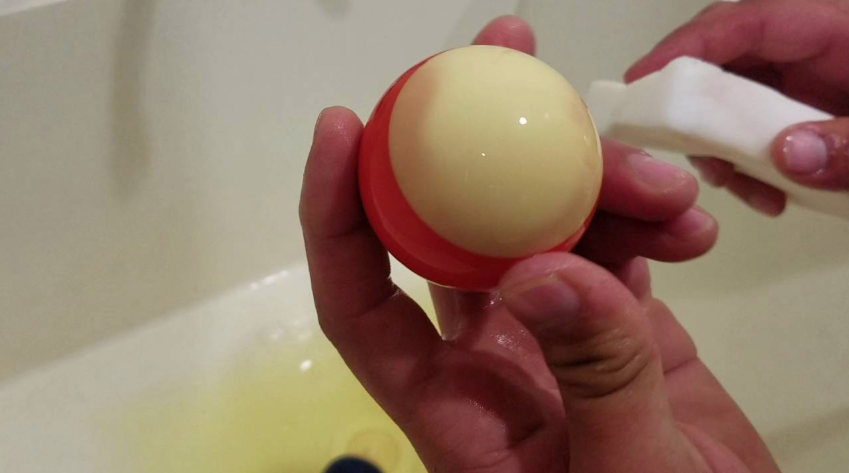 Clean-Pool-Balls-Using-Soap Clean Pool Balls Using Soap